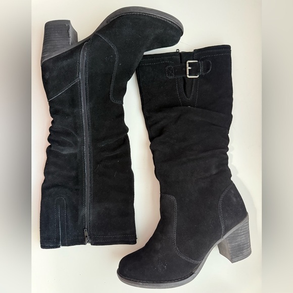 Women Black Suede Boots - Picture 2 of 13